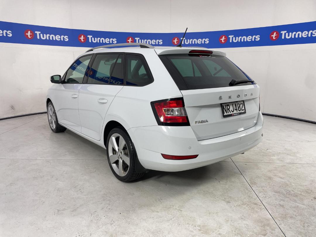 Photo '5' of Skoda Fabia Photo '5' of Skoda Fabia