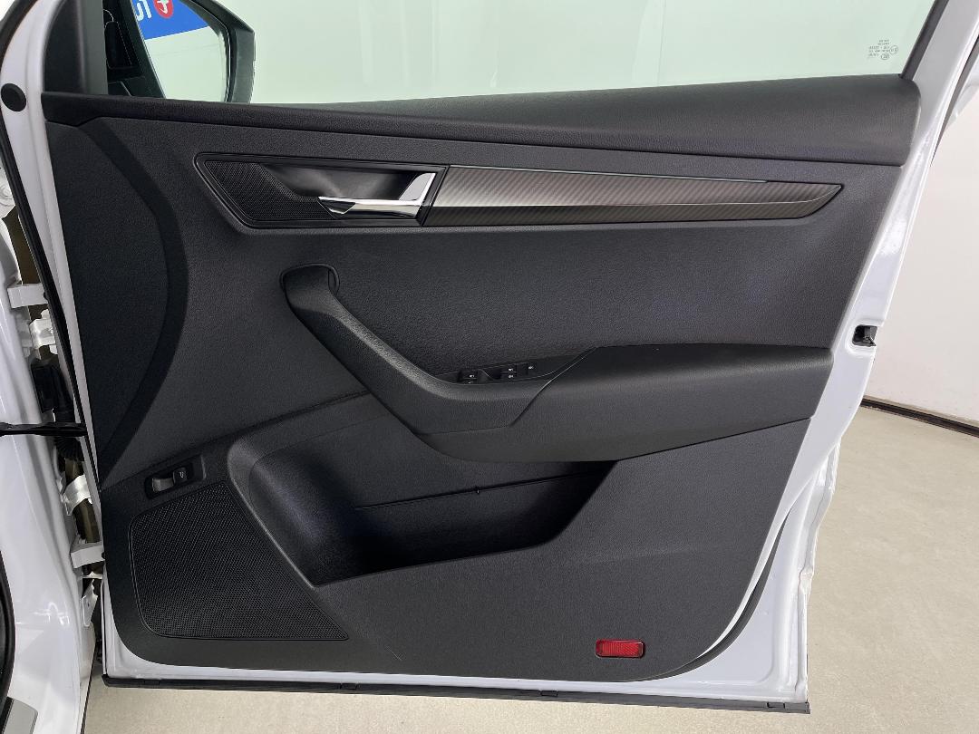 Photo '15' of Skoda Karoq Photo '15' of Skoda Karoq