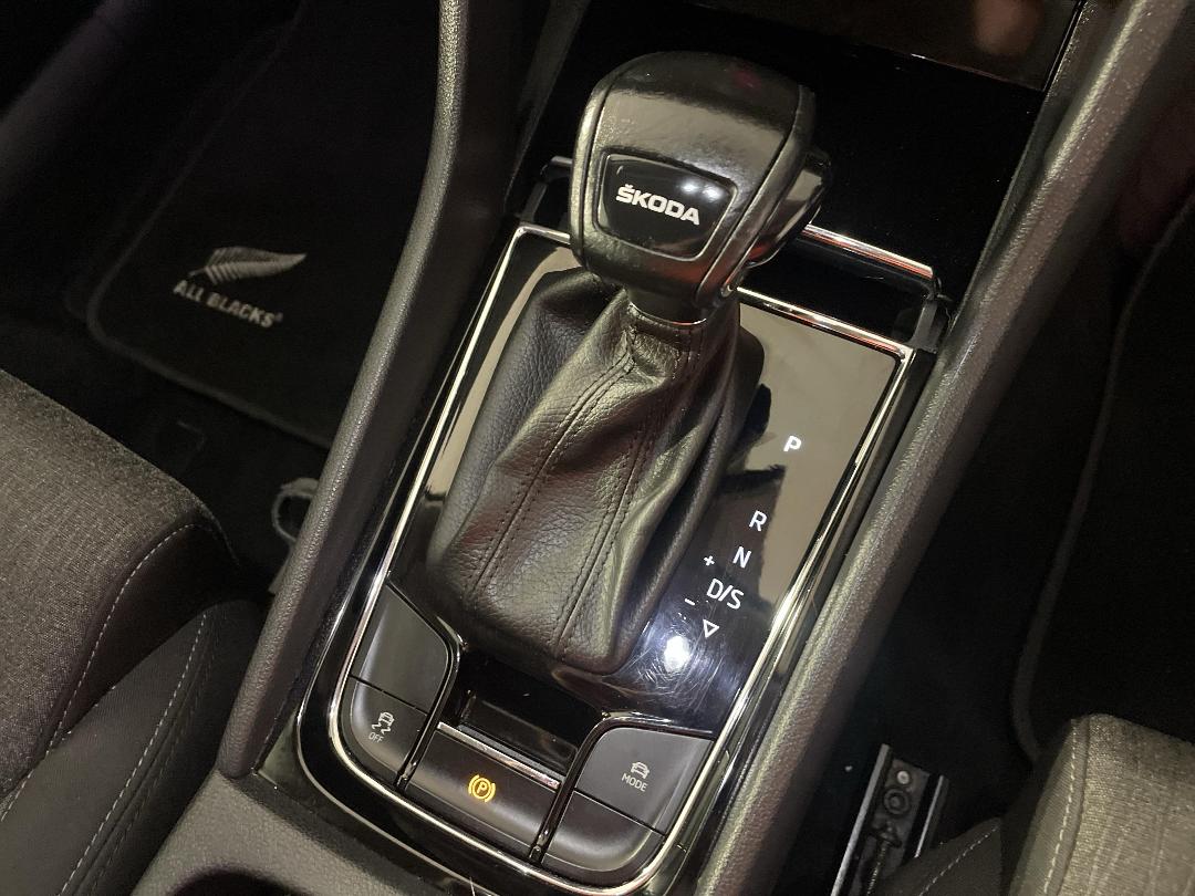 Photo '32' of Skoda Karoq