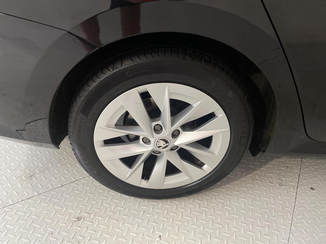 Photo '12' of Skoda Octavia Photo '12' of Skoda Octavia