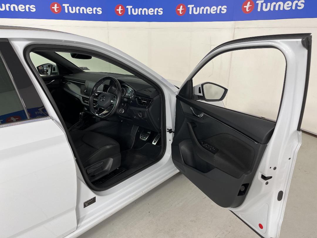 Photo '15' of Skoda Scala