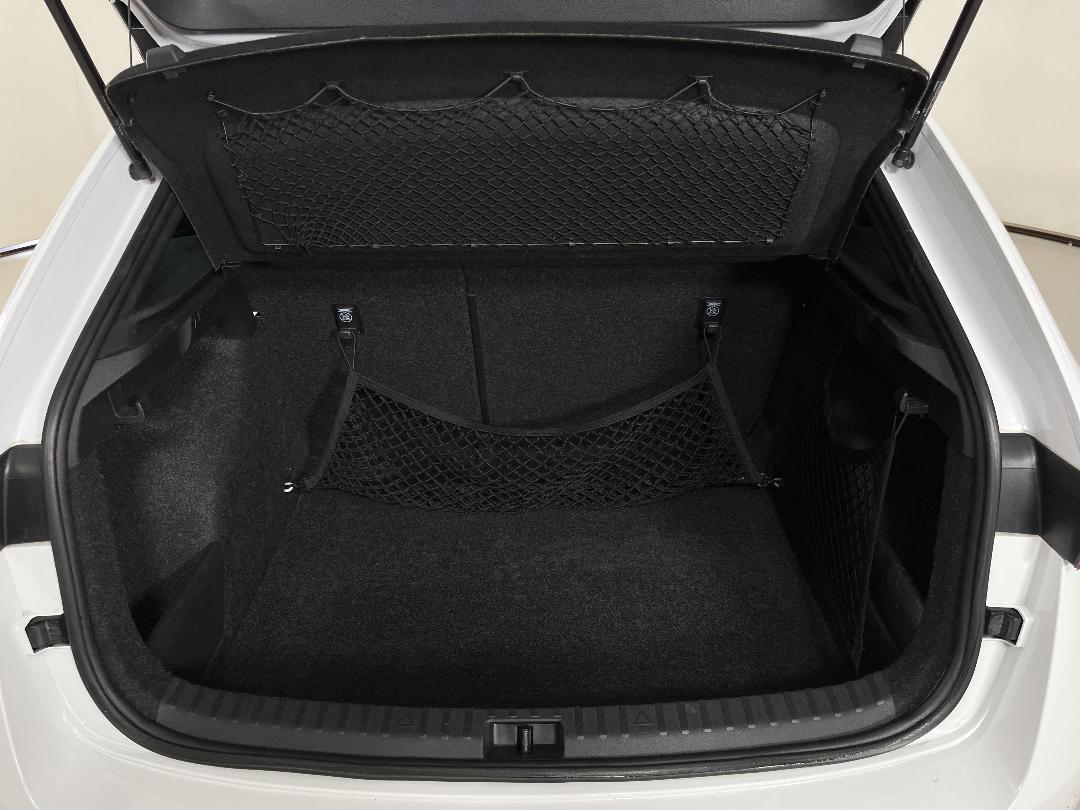 Photo '14' of Skoda Scala