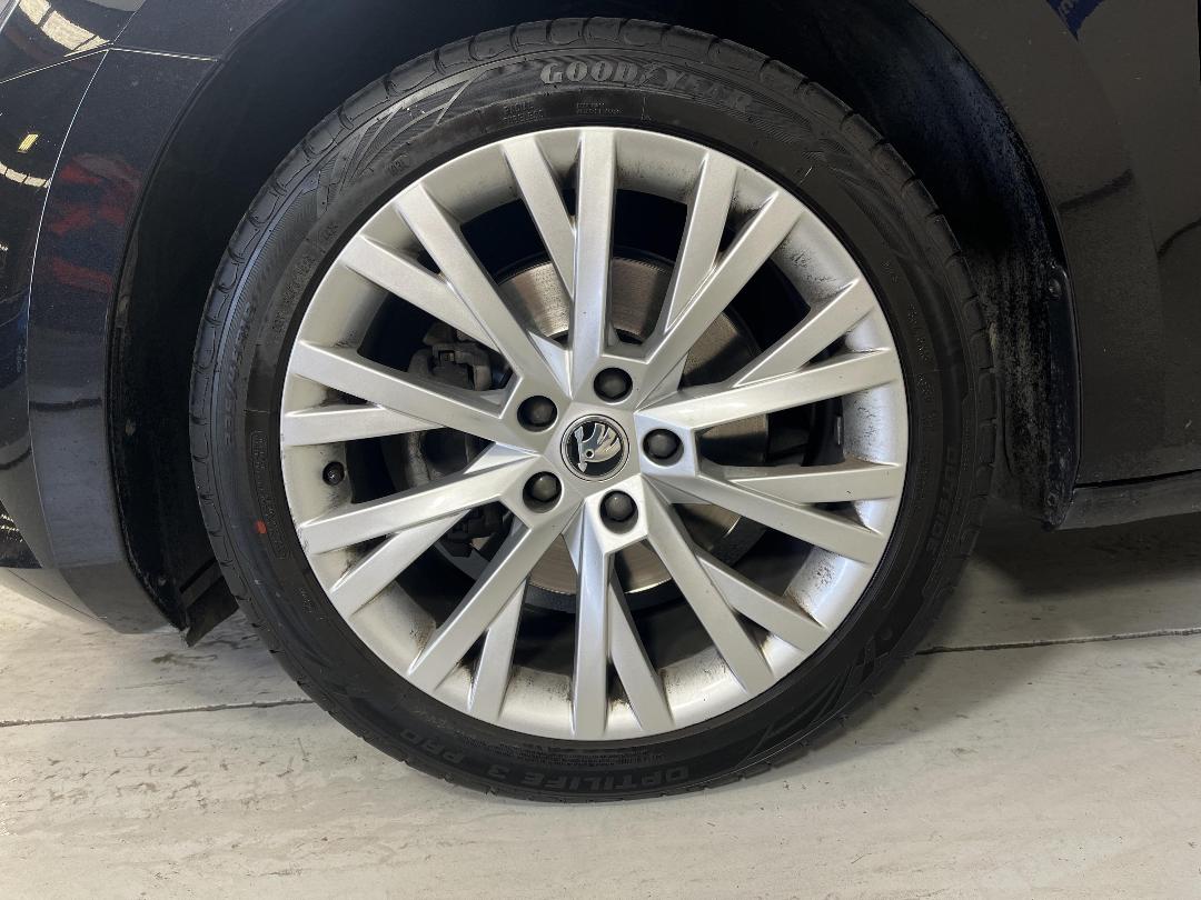 Photo '10' of Skoda Superb Photo '10' of Skoda Superb