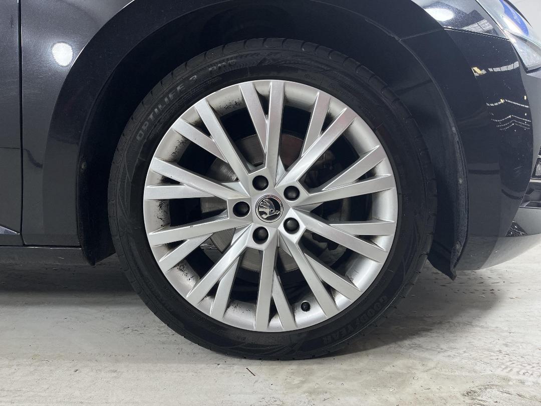 Photo '9' of Skoda Superb Photo '9' of Skoda Superb