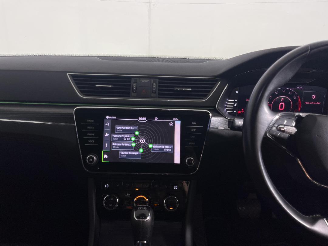 Photo '18' of Skoda Superb Photo '18' of Skoda Superb