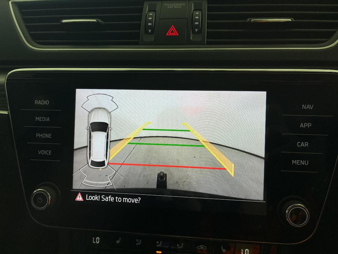 Photo '24' of Skoda Superb Photo '24' of Skoda Superb