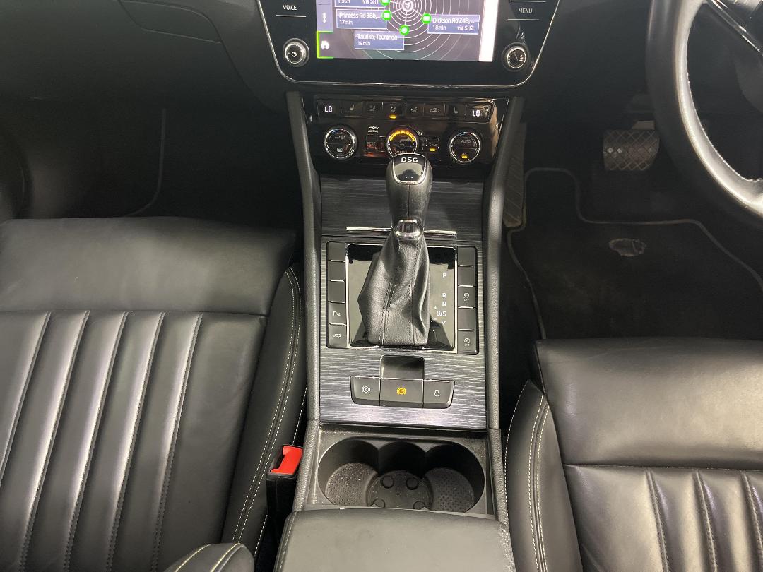 Photo '23' of Skoda Superb Photo '23' of Skoda Superb