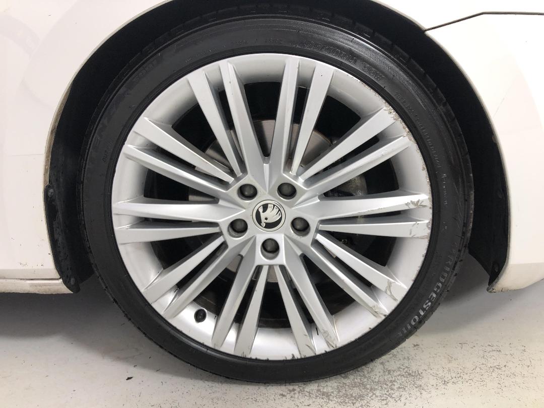 Photo '9' of Skoda Superb Photo '9' of Skoda Superb