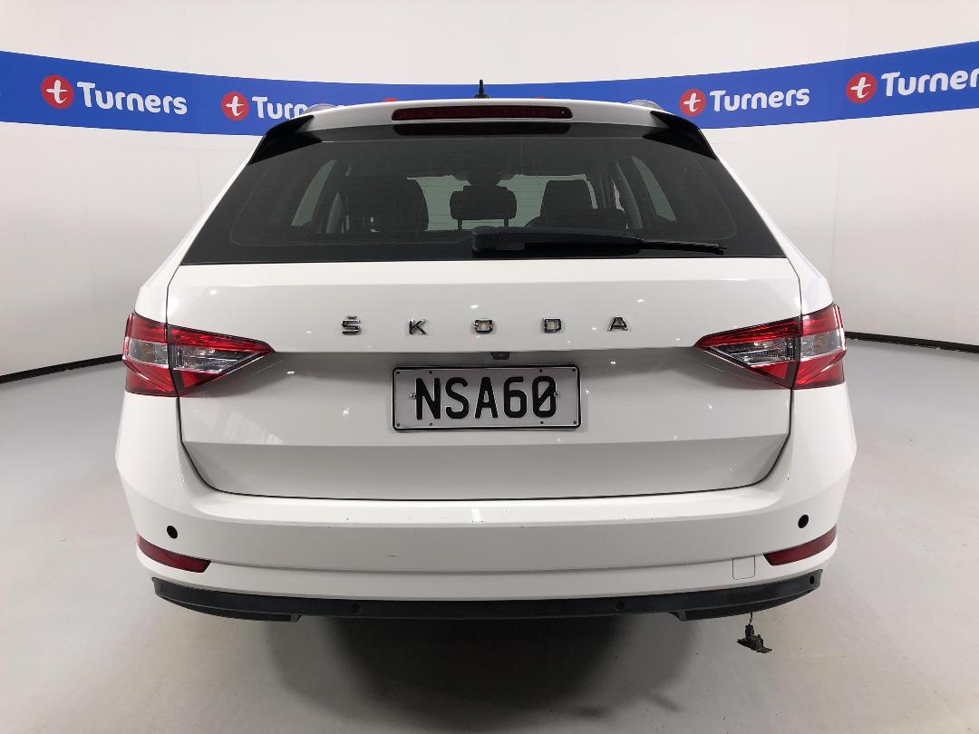 Photo '6' of Skoda Superb Photo '6' of Skoda Superb