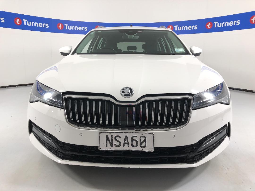 Photo '2' of Skoda Superb Photo '2' of Skoda Superb