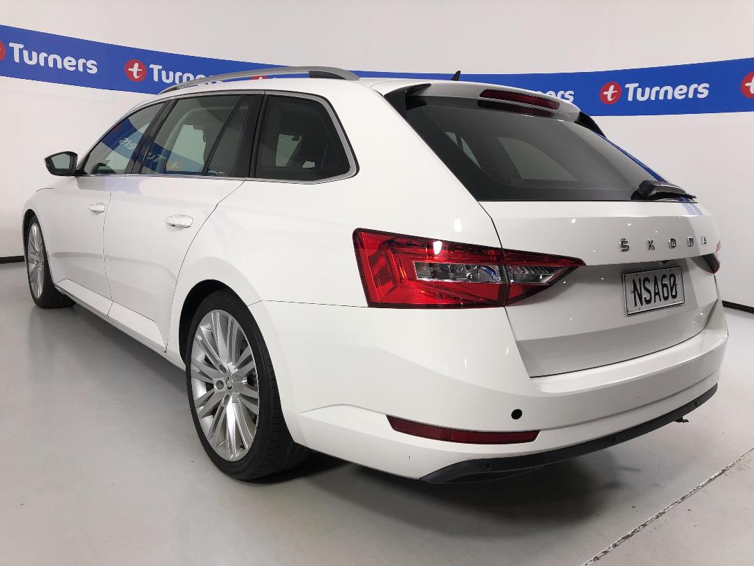 Photo '5' of Skoda Superb Photo '5' of Skoda Superb