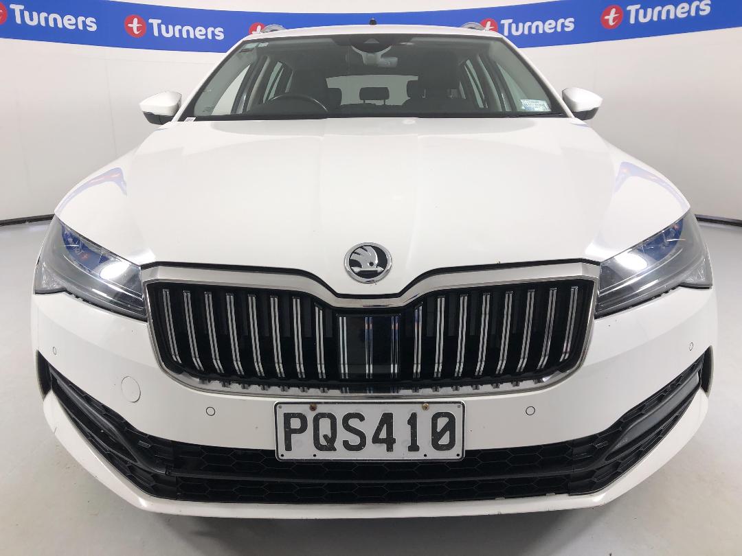 Photo '2' of Skoda Superb Photo '2' of Skoda Superb