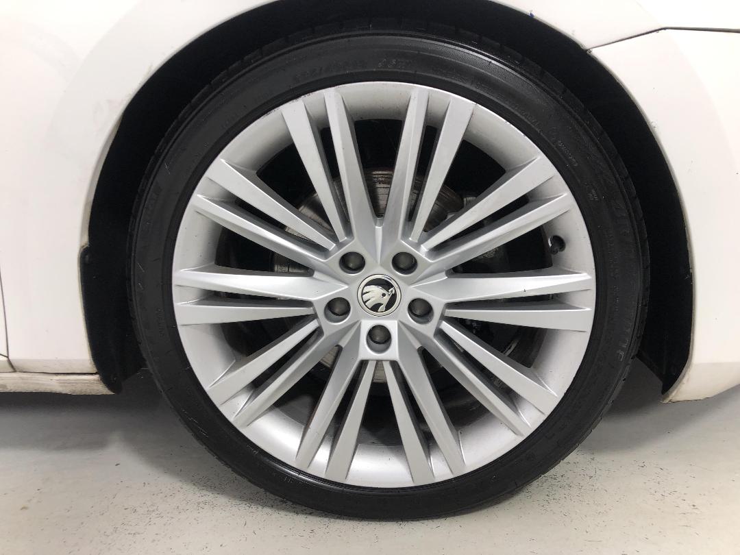 Photo '9' of Skoda Superb Photo '9' of Skoda Superb