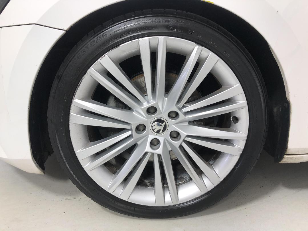 Photo '10' of Skoda Superb Photo '10' of Skoda Superb