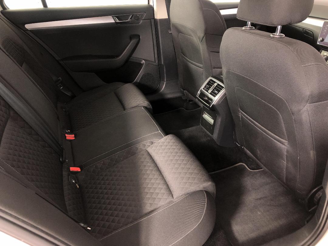 Photo '20' of Skoda Superb Photo '20' of Skoda Superb