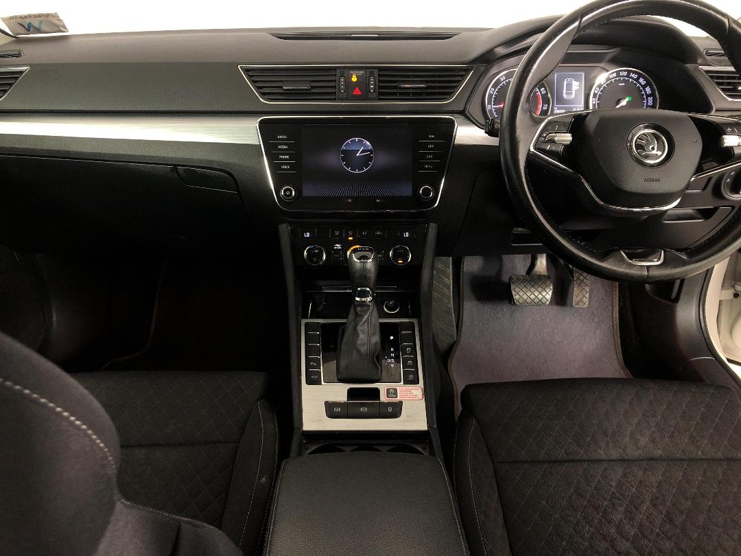 Photo '17' of Skoda Superb Photo '17' of Skoda Superb