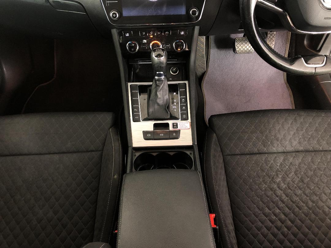 Photo '18' of Skoda Superb Photo '18' of Skoda Superb