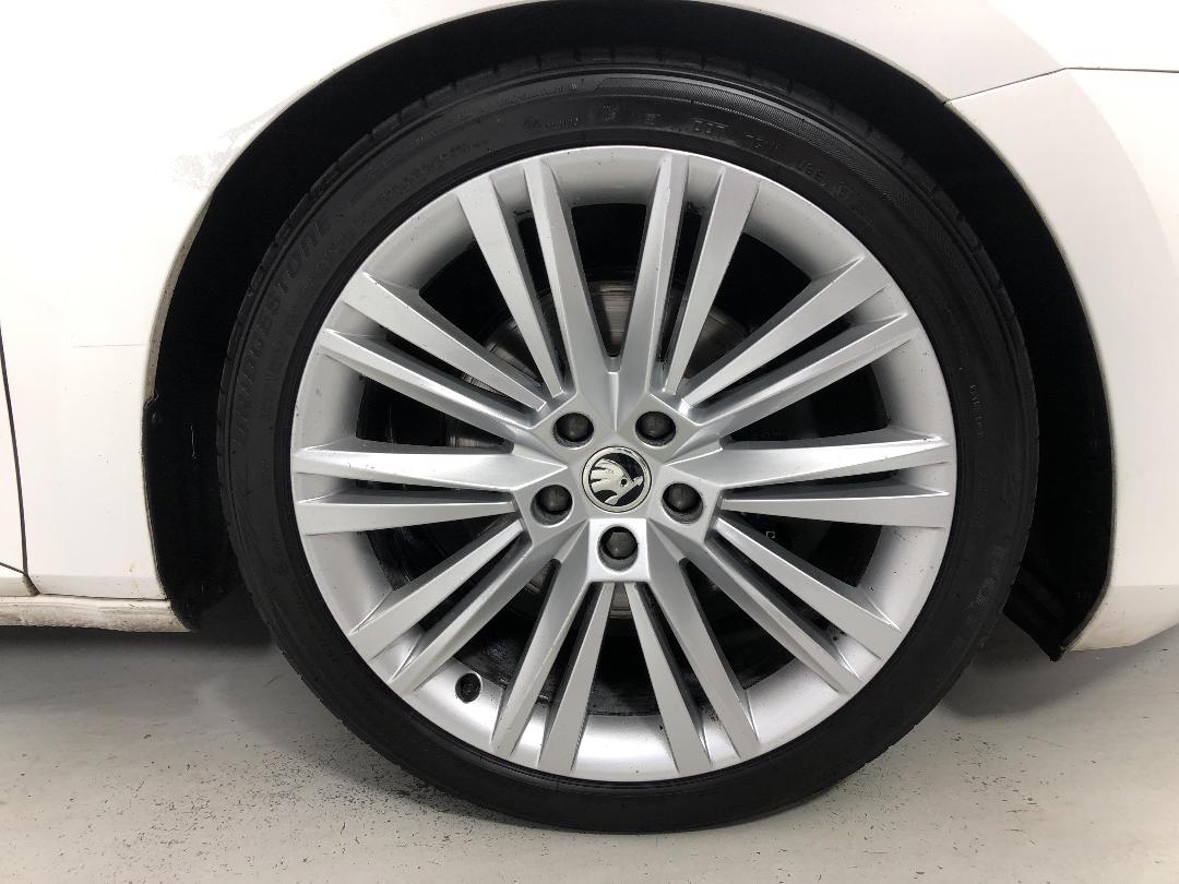 Photo '9' of Skoda Superb Photo '9' of Skoda Superb