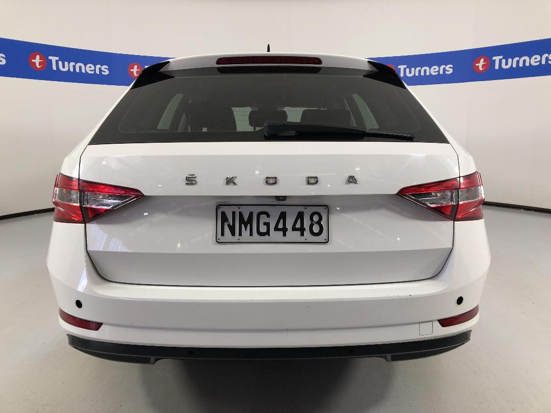 Photo '6' of Skoda Superb Photo '6' of Skoda Superb