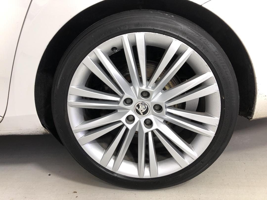 Photo '11' of Skoda Superb Photo '11' of Skoda Superb