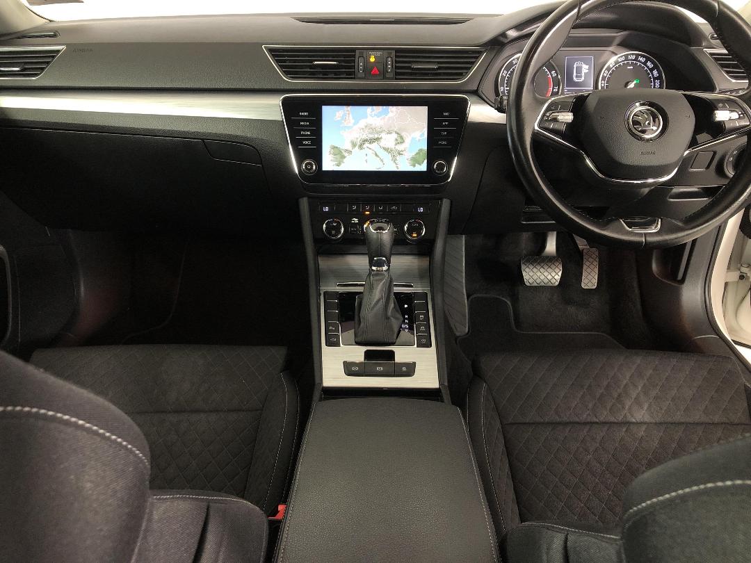 Photo '17' of Skoda Superb Photo '17' of Skoda Superb