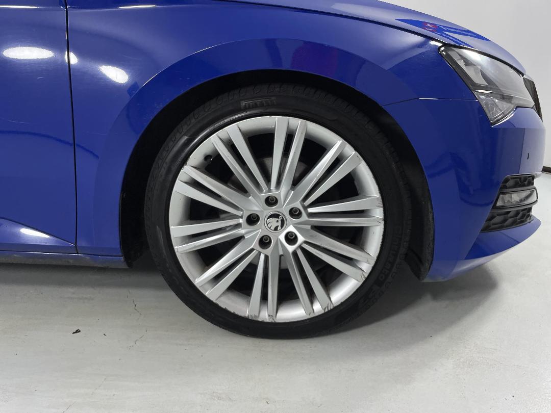 Photo '9' of Skoda Superb