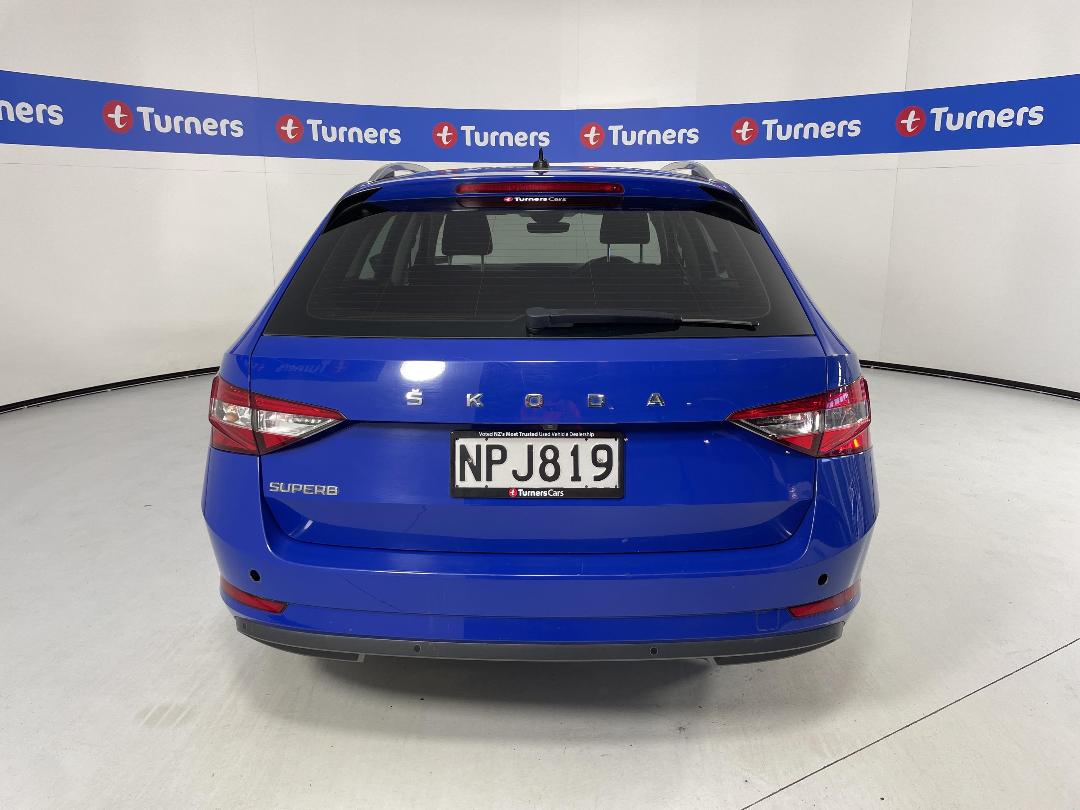 Photo '6' of Skoda Superb