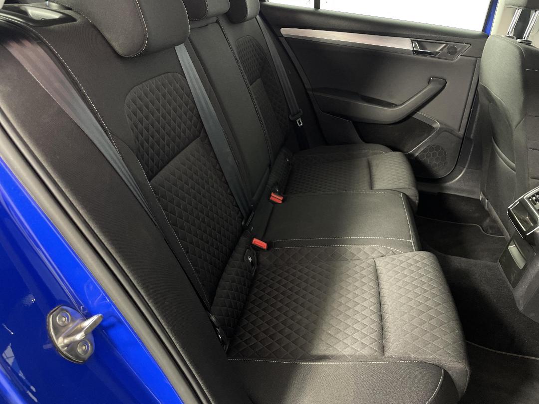 Photo '20' of Skoda Superb