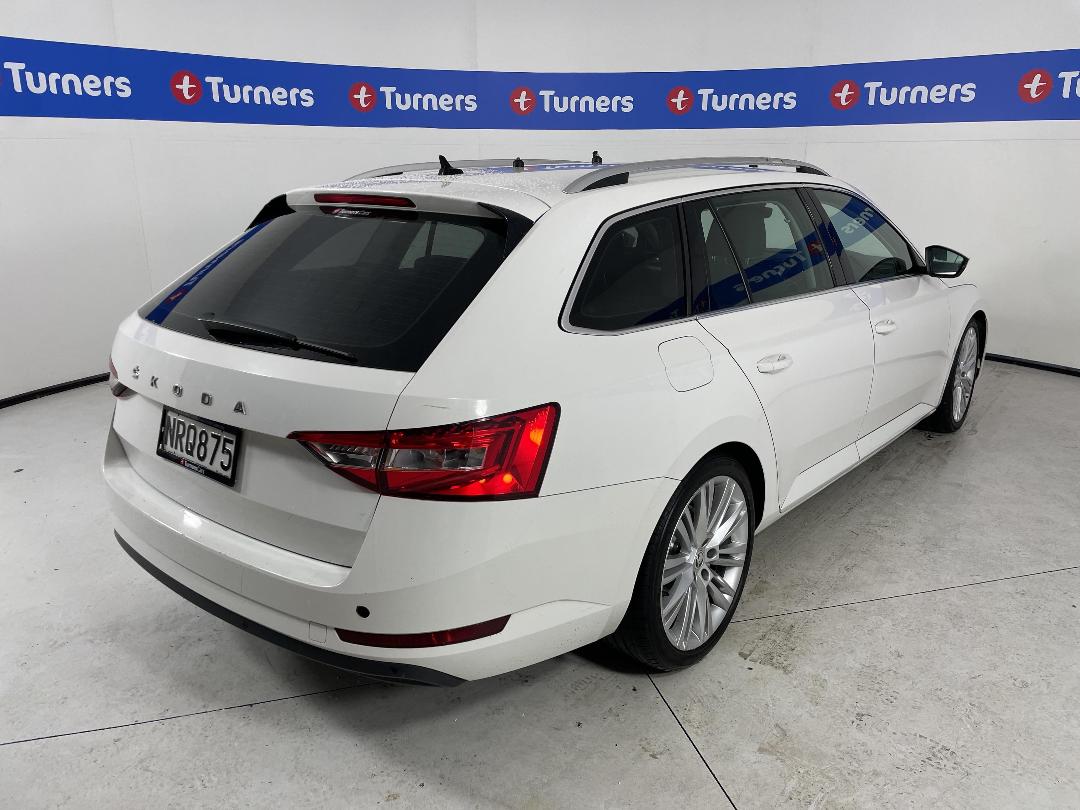 Photo '7' of Skoda Superb Photo '7' of Skoda Superb