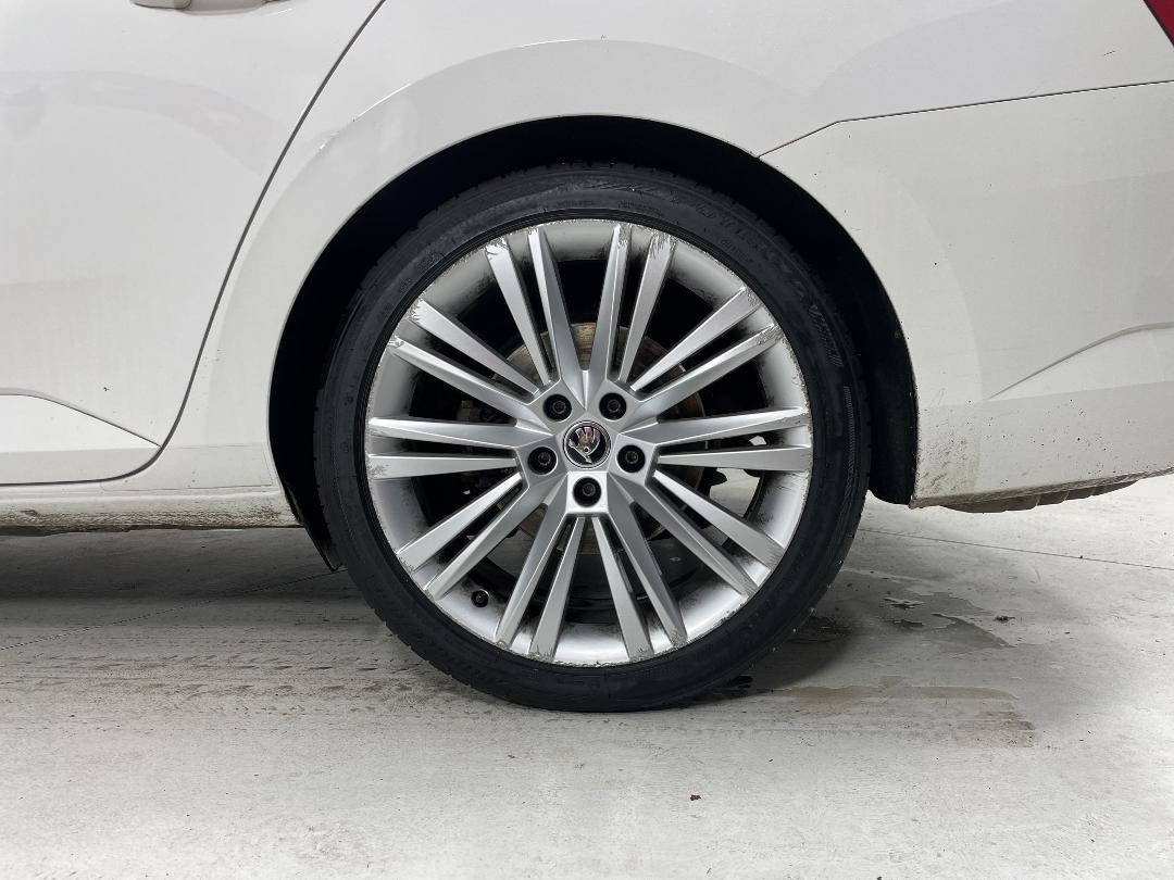 Photo '11' of Skoda Superb Photo '11' of Skoda Superb