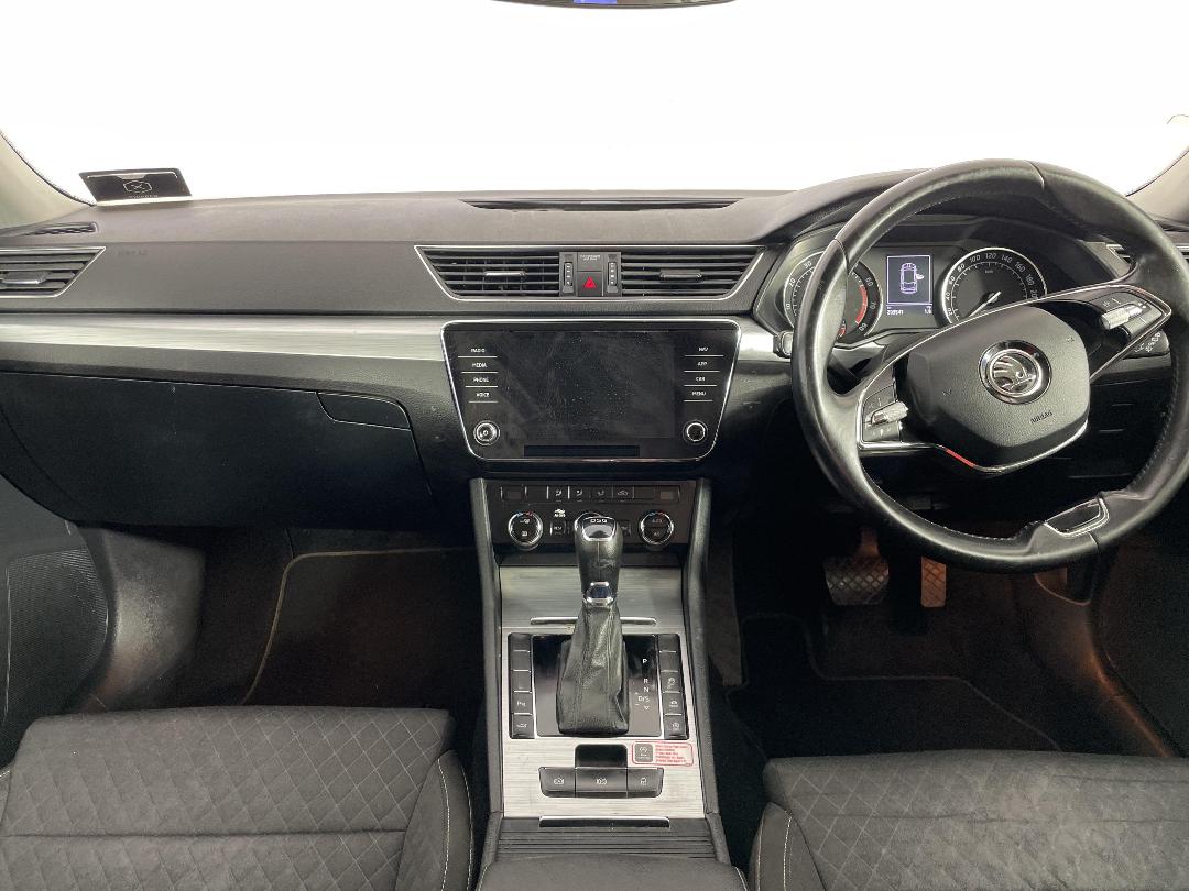 Photo '17' of Skoda Superb Photo '17' of Skoda Superb