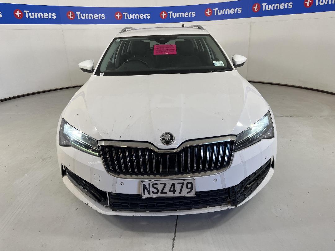 Photo '2' of Skoda Superb WGN Ambition 162KW