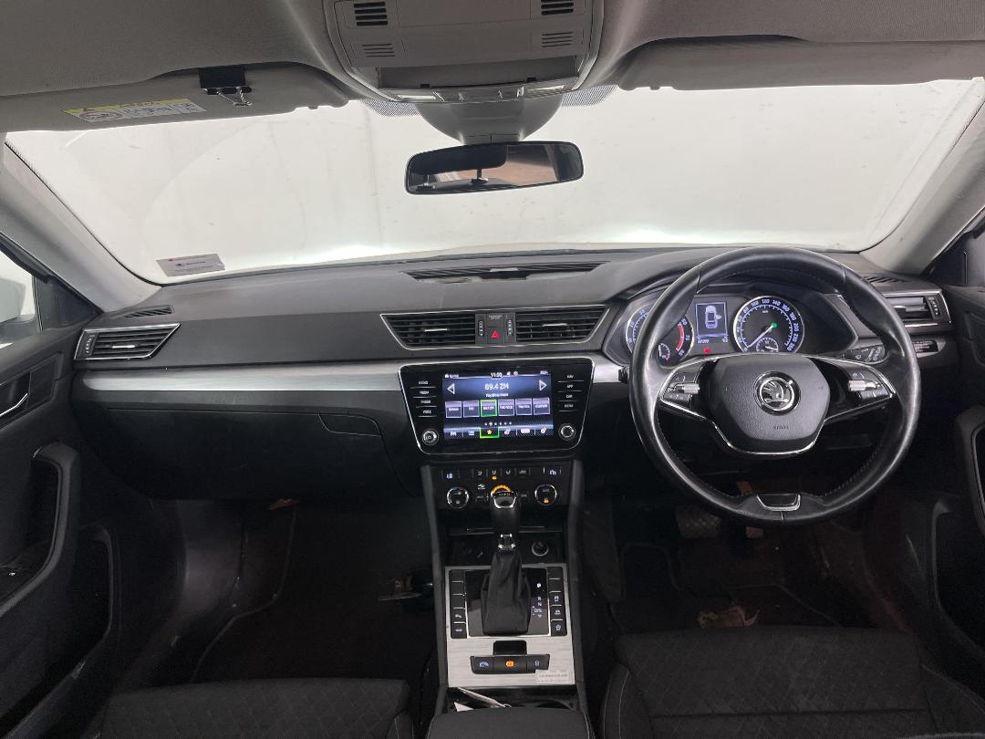 Photo '15' of Skoda Superb WGN Ambition 162KW