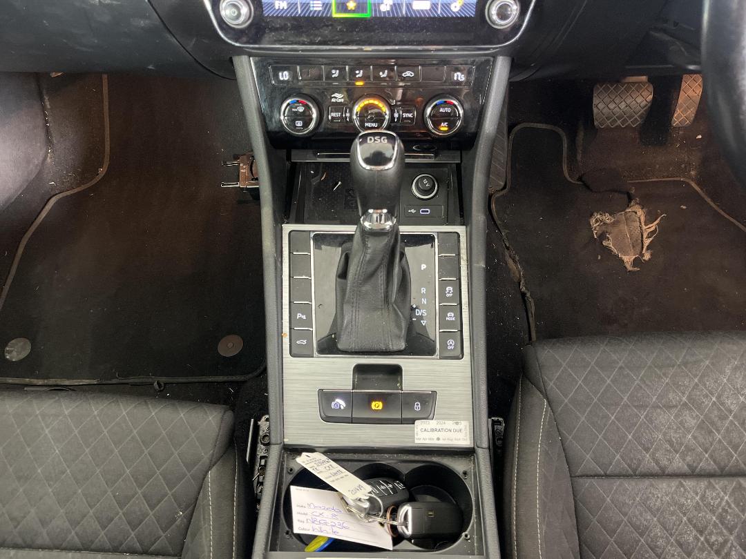 Photo '21' of Skoda Superb WGN Ambition 162KW