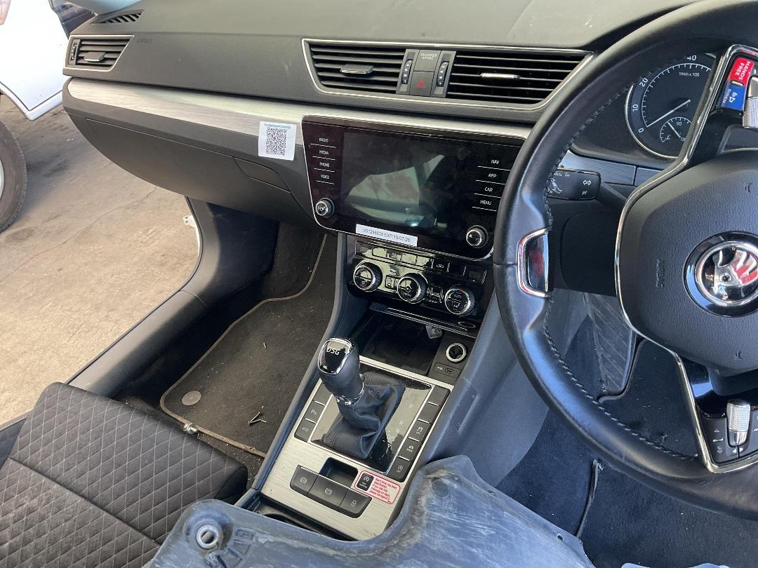 Photo '10' of Skoda Superb WGN Ambition 162KW Photo '10' of Skoda Superb WGN Ambition 162KW