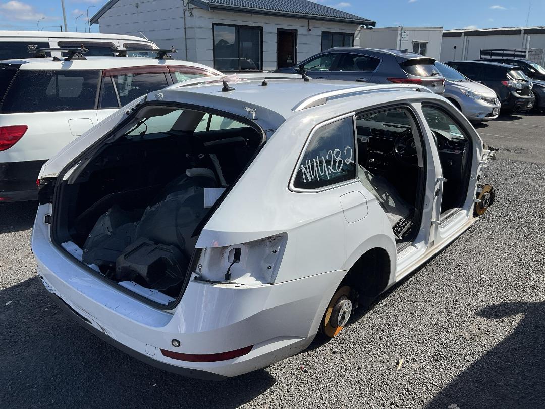 Photo '6' of Skoda Superb WGN Ambition 162KW Photo '6' of Skoda Superb WGN Ambition 162KW