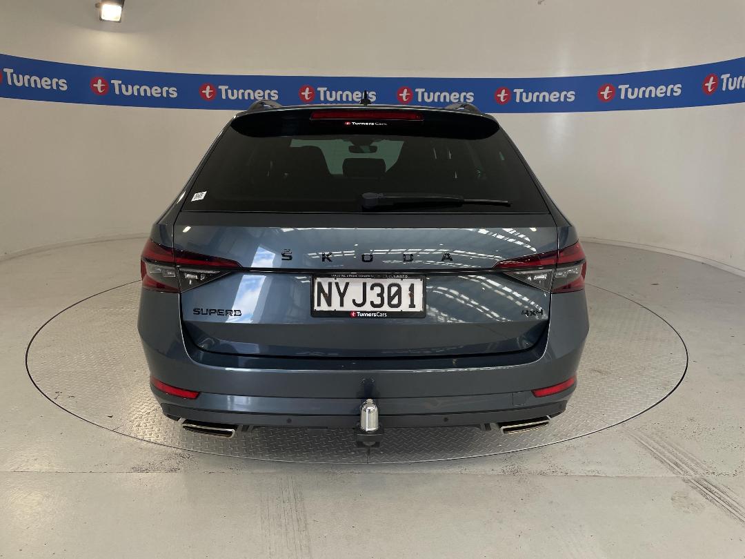 Photo '6' of Skoda Superb