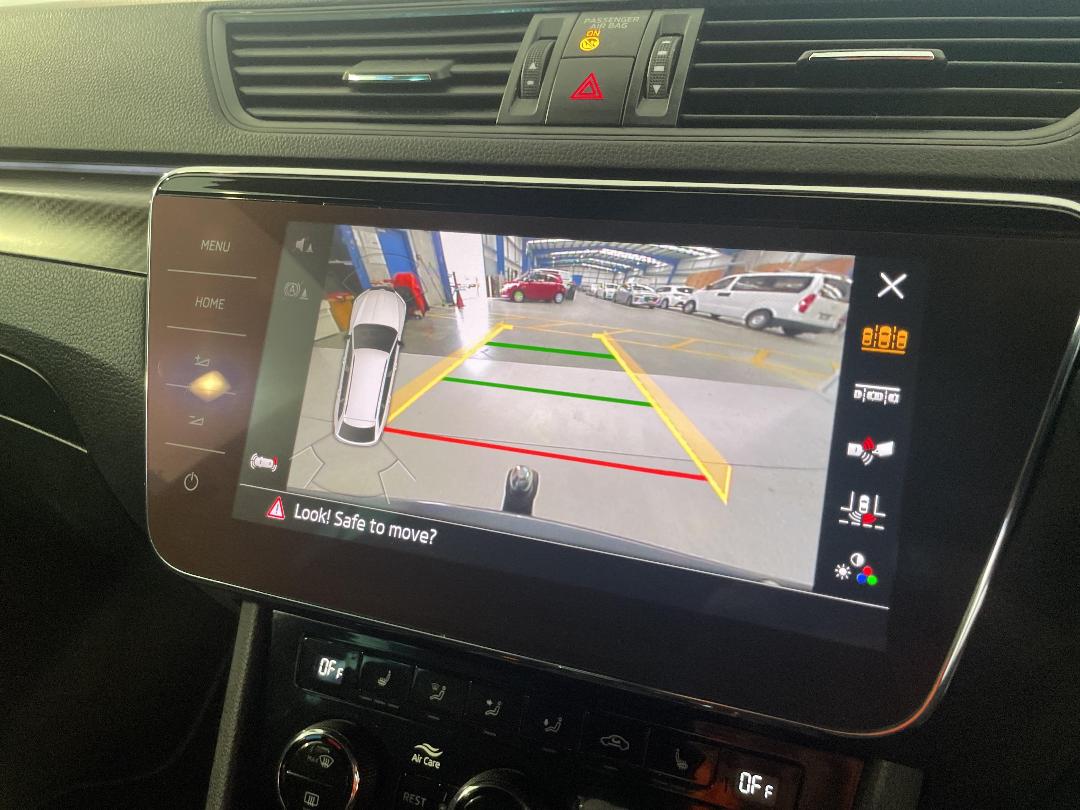 Photo '30' of Skoda Superb