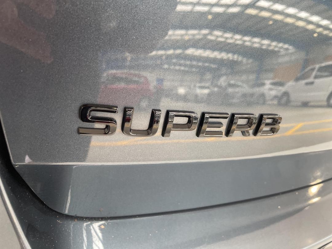 Photo '36' of Skoda Superb