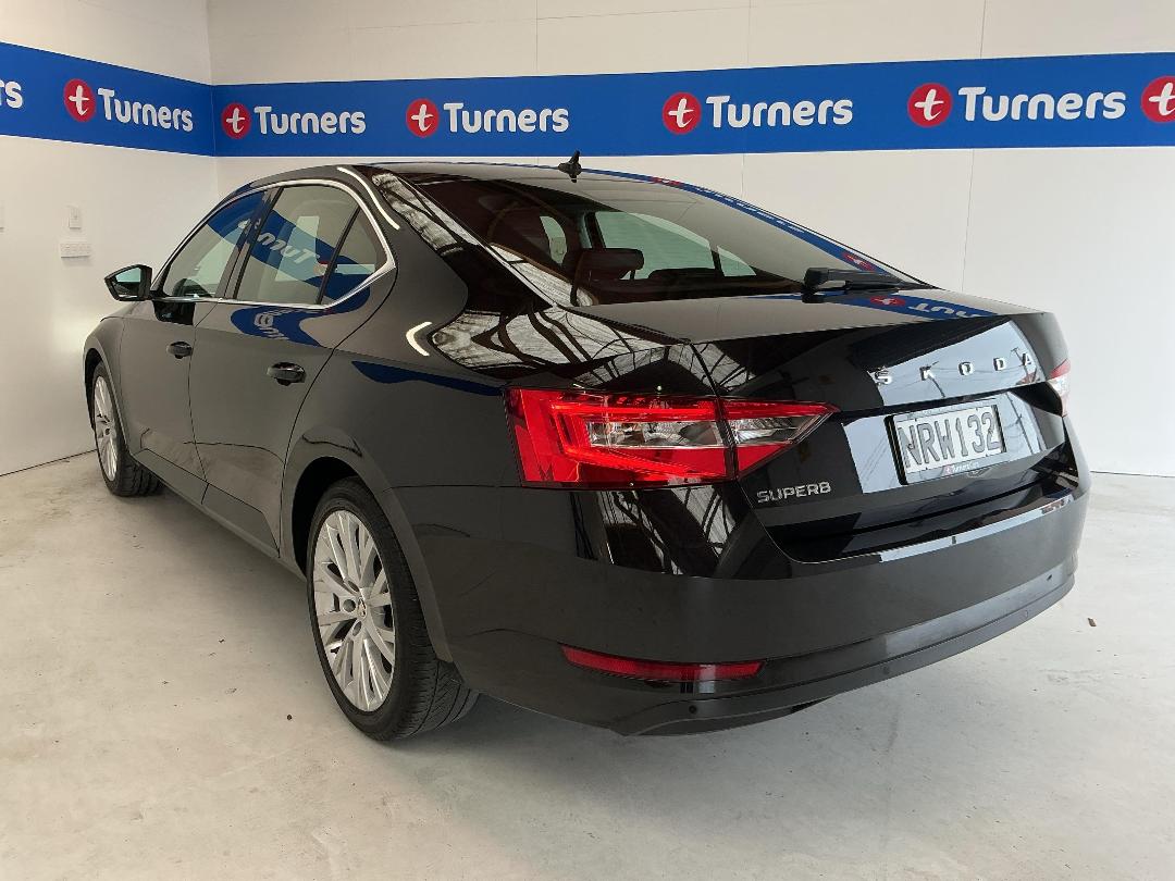 Photo '5' of Skoda Superb