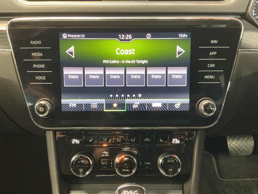 Photo '18' of Skoda Superb