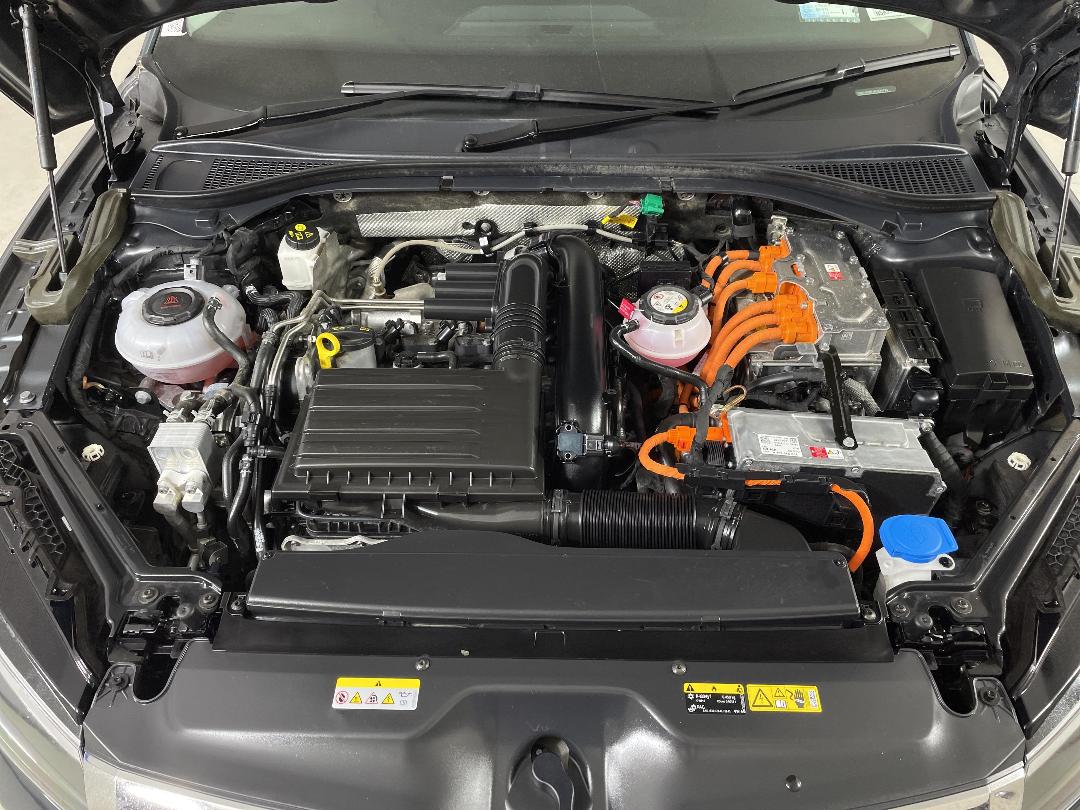 Photo '13' of Skoda Superb