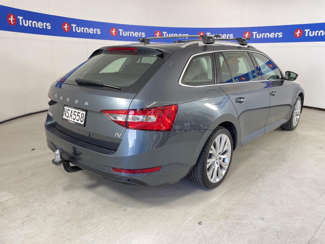 Photo '7' of Skoda Superb