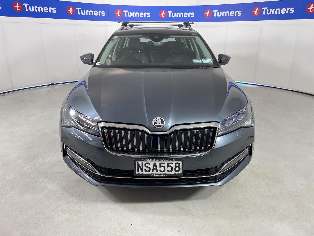 Photo '2' of Skoda Superb