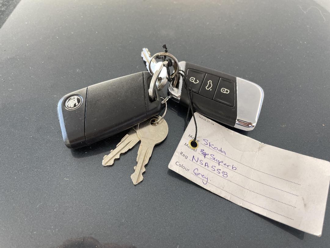 Photo '22' of Skoda Superb