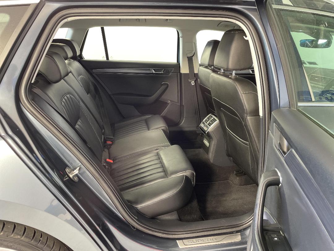 Photo '20' of Skoda Superb