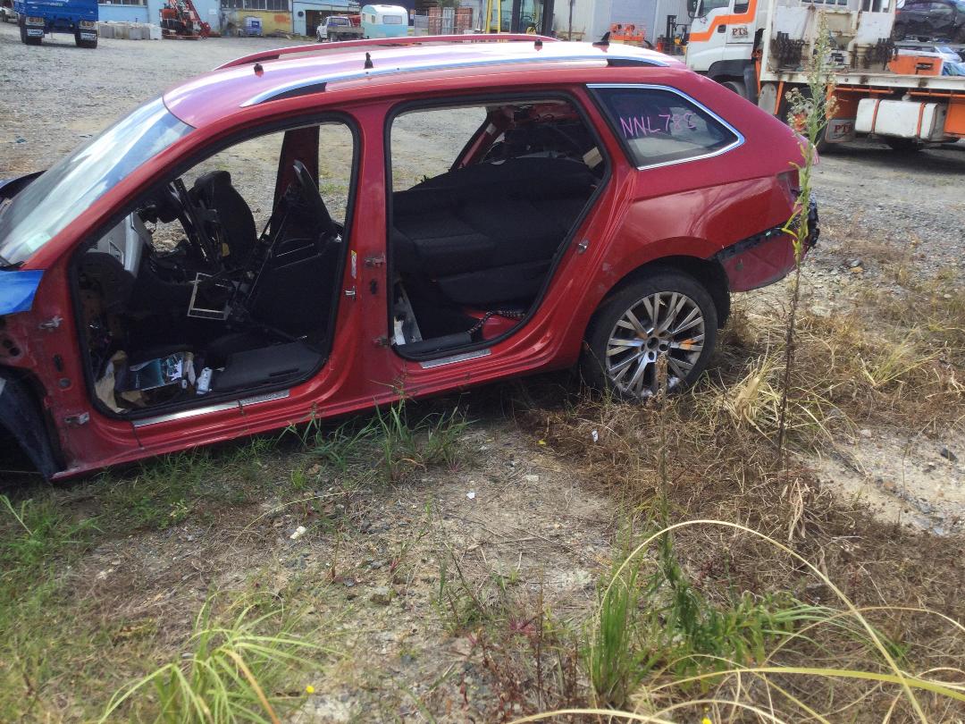 Photo '6' of Skoda Superb WAG Ambition 206KW