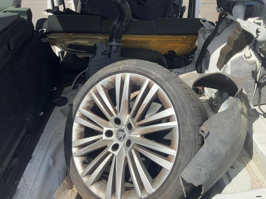 Photo '6' of Skoda Superb WGN Ambition 162KW