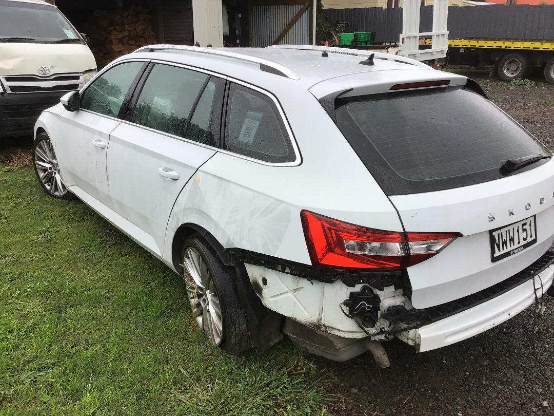 Photo '4' of Skoda Superb WGN Ambition 162KW