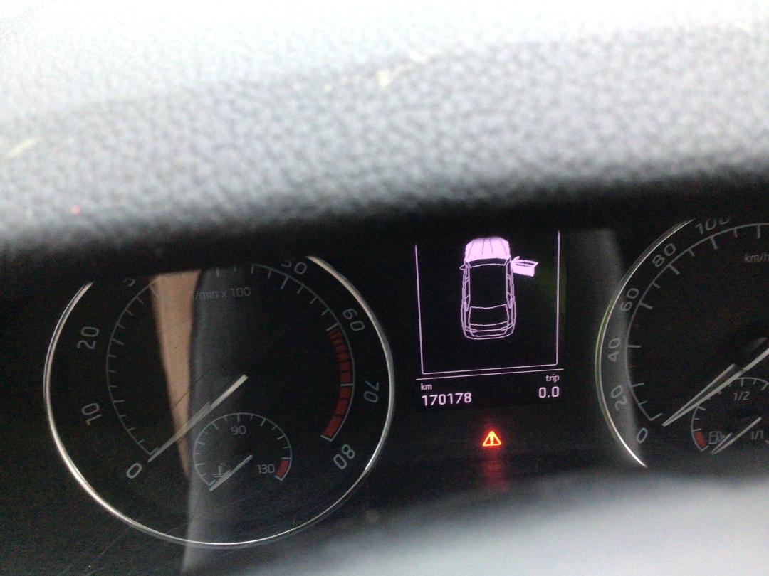 Photo '20' of Skoda Superb WGN Ambition 162KW